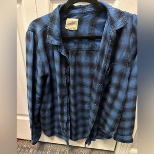 American eagle button up